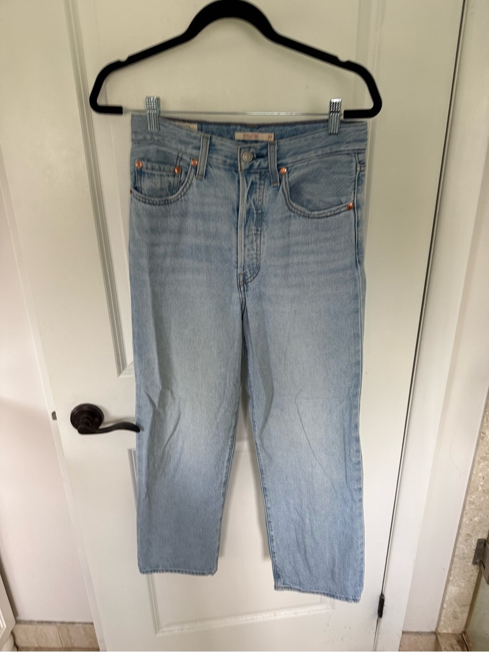 Levi's Ribcage Straight Jeans - Picture 2 of 5